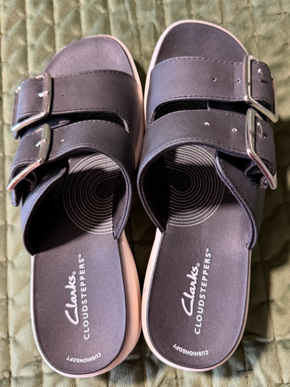 Clarks Cloudsteppers Women's‎ Drift Buckle slide sandals, black size 6 1/2W